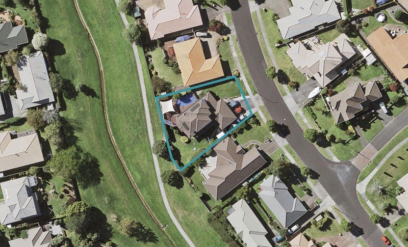 18 Astoria Place, Northpark, Auckland - Carousel 1