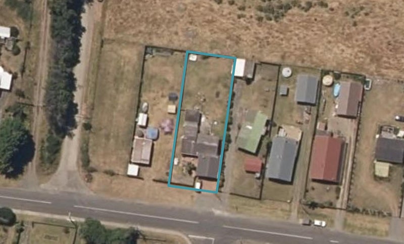 592 Waitarere Beach Road, Waitarere Beach, Levin - Carousel 1