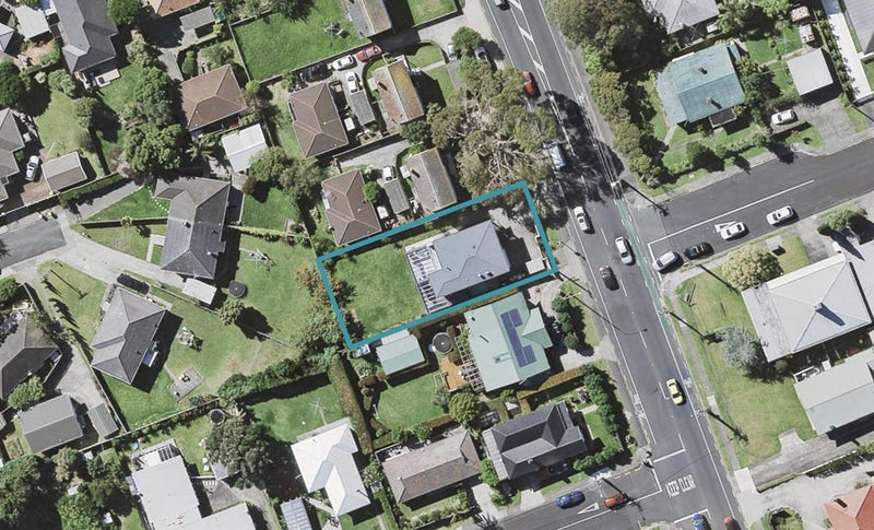 175 Lake Road, Belmont, Auckland - Carousel 1