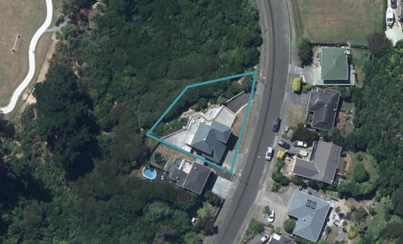 100 Eskdale Road, Papakowhai, Porirua - Carousel 1