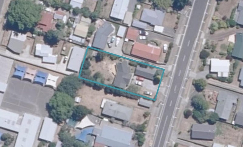17 Frederick Street, Two Mile Bay, Taupo - Carousel 1