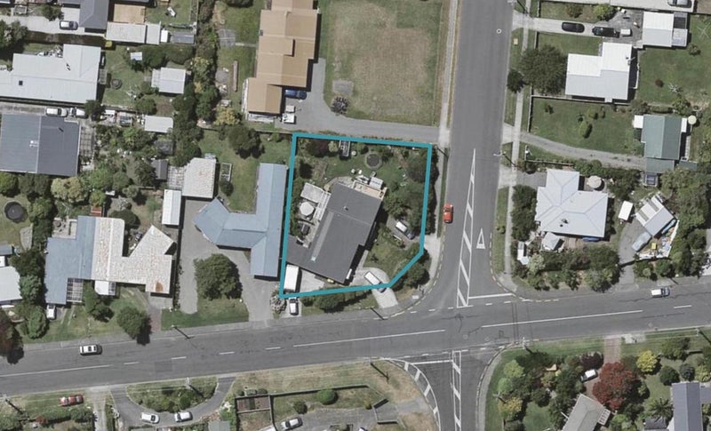 43 Menin Road, Raumati South, Paraparaumu - Carousel 1