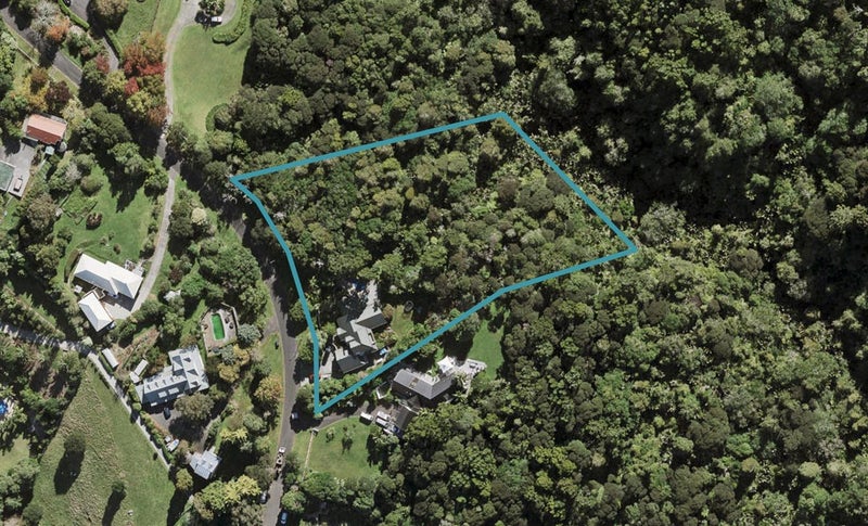 12 Dene Court Lane, Greenhithe, Auckland - Carousel 1