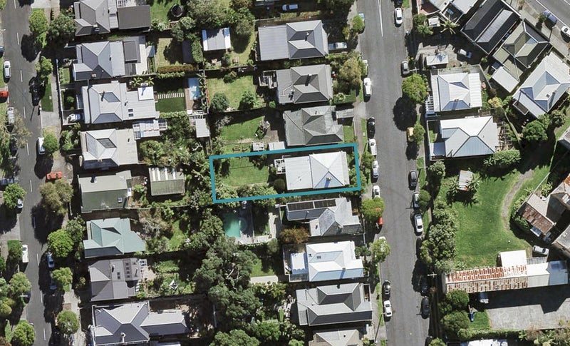 13 Chamberlain Street, Grey Lynn, Auckland - Carousel 1
