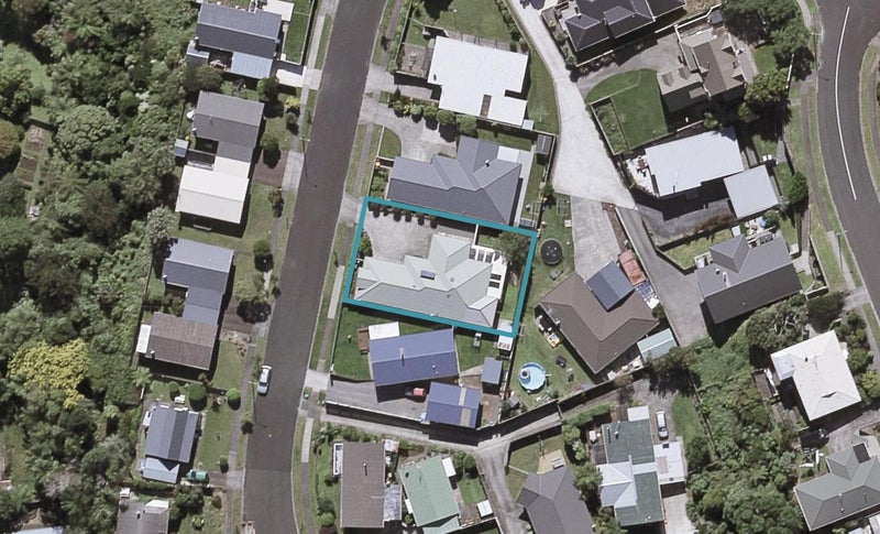 11 Marchant Place, Westown, New Plymouth - Carousel 1