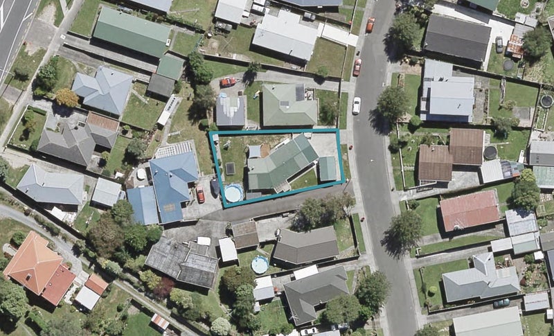 49 Oregon Drive, Maoribank, Upper Hutt - Carousel 1