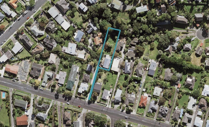 73 Raleigh Road, Northcote, Auckland - Carousel 1