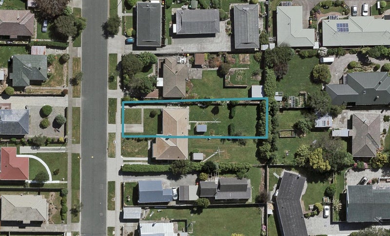 15 Stirling Street, Windsor, Invercargill - Carousel 1