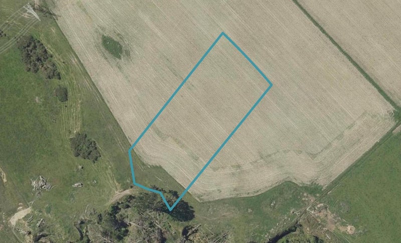 274 Valley Views, Fitzherbert, Palmerston North - Carousel 1
