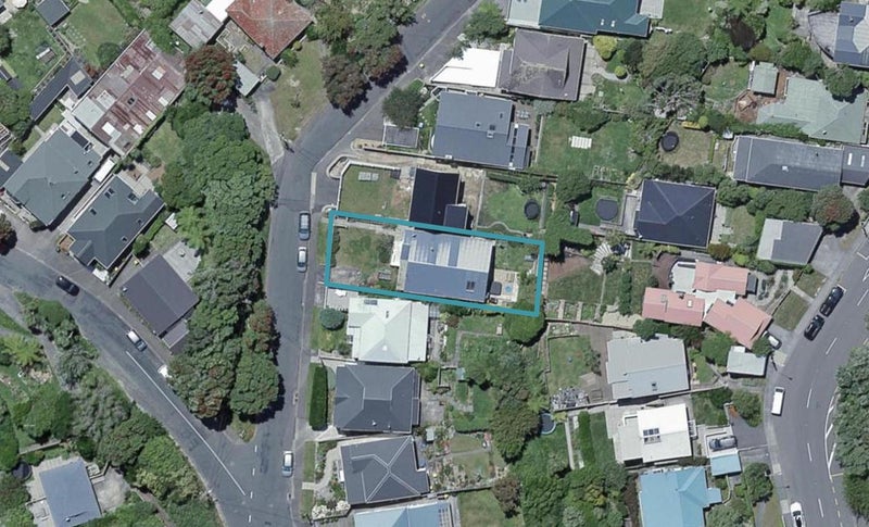 20 Woburn Road, Northland, Wellington - Carousel 1