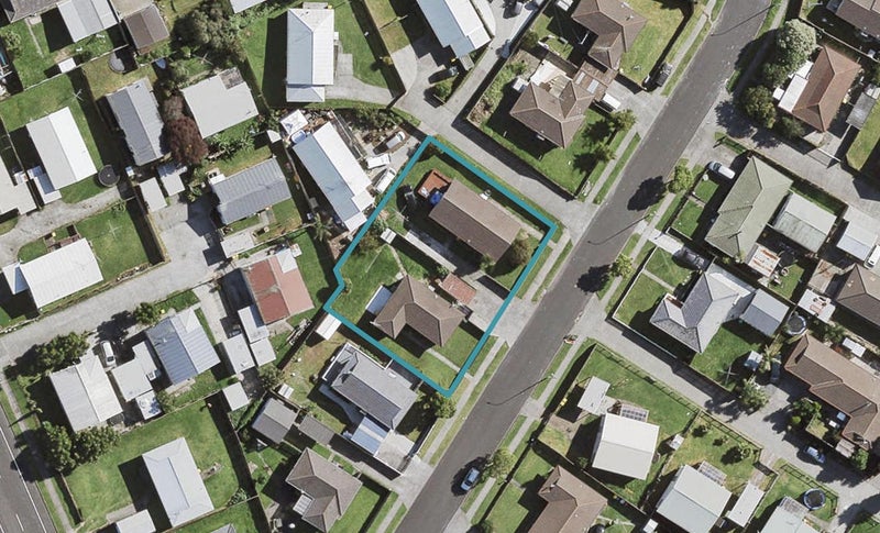 2/15 Trimdon Street, Randwick Park, Auckland - Carousel 1