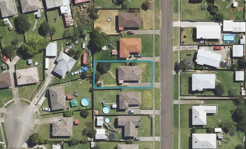 36 Pickering Street, Outer Kaiti, Gisborne - Carousel 1