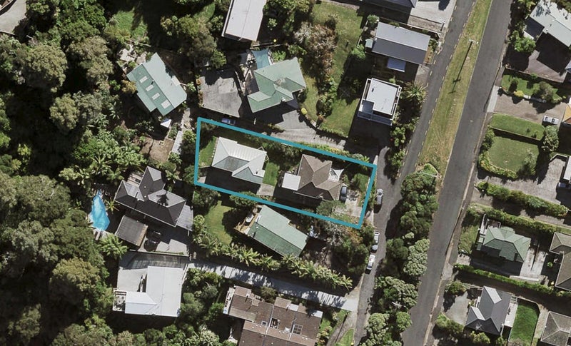2/13 Howard Road, Northcote, North Shore City - Carousel 1