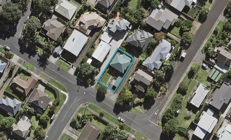 20 Horotutu Road, Greenlane, Auckland - Carousel 1