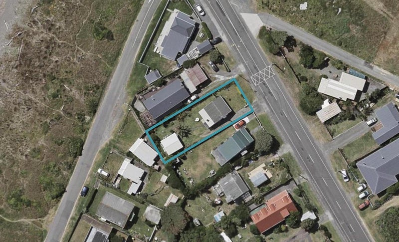 5 Rangiuru Road, Otaki Beach, Otaki - Carousel 1