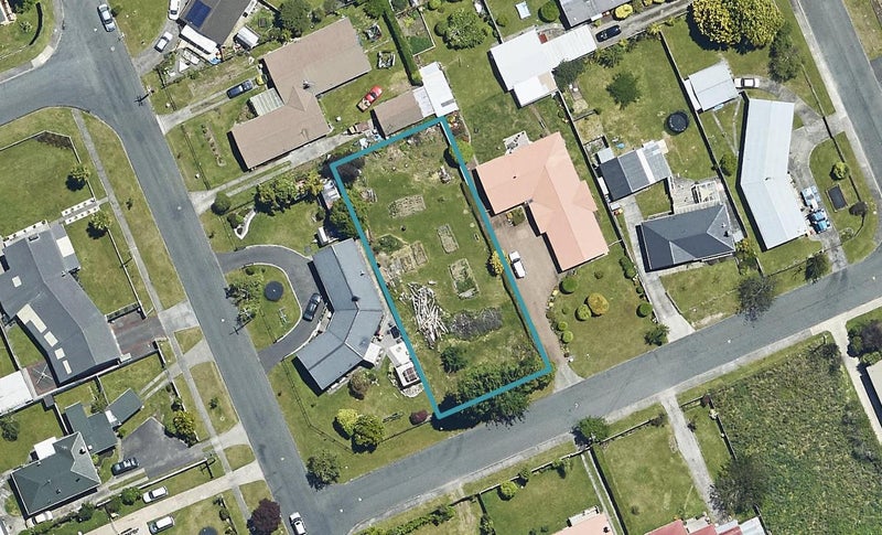 4 Ngahu Street, Fairy Springs, Rotorua - Carousel 1