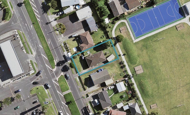 492 Roscommon Road, Clendon Park, Auckland - Carousel 1
