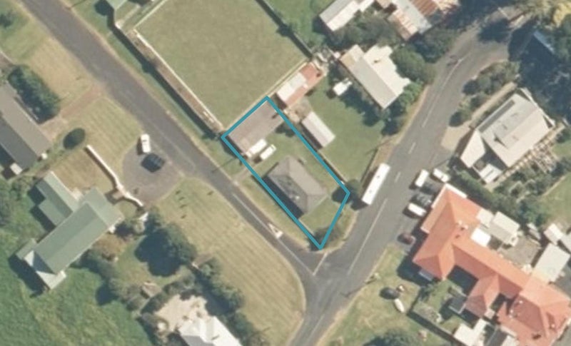 1 Briscoe Street, Awakino, Mōkau - Carousel 1