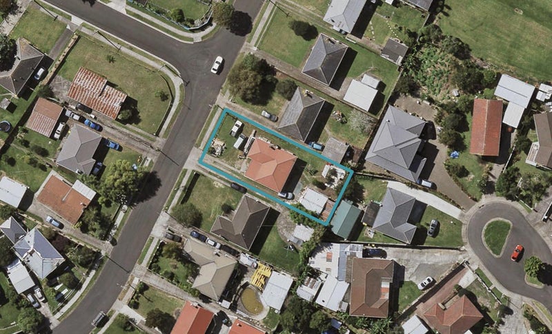 34 Awatere Street, Clover Park, Auckland - Carousel 1