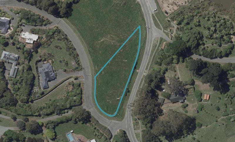2 Hyndhope Road, Kennedys Bush, Christchurch - Carousel 1