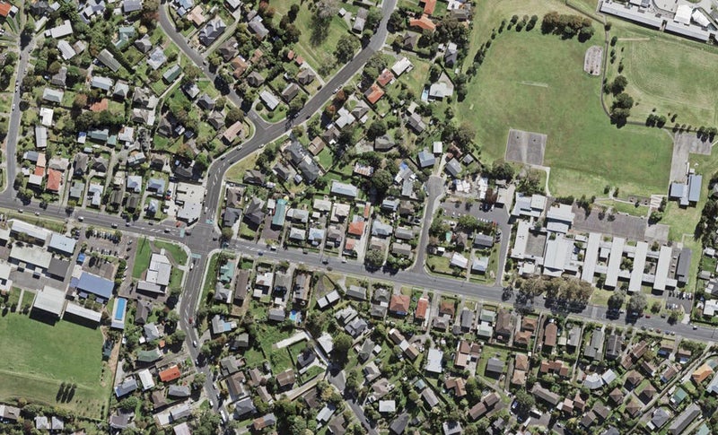 126D Chivalry Road, Glenfield, Auckland - Carousel 1