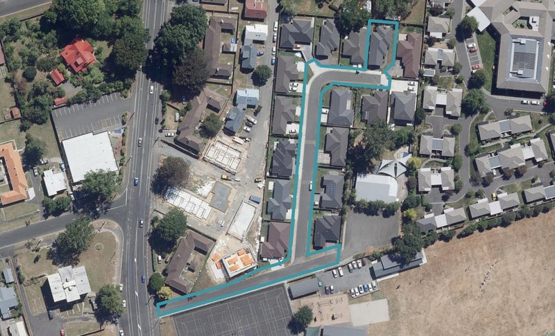 16 Kennedy Lane, Hamilton East, Hamilton - Carousel 1