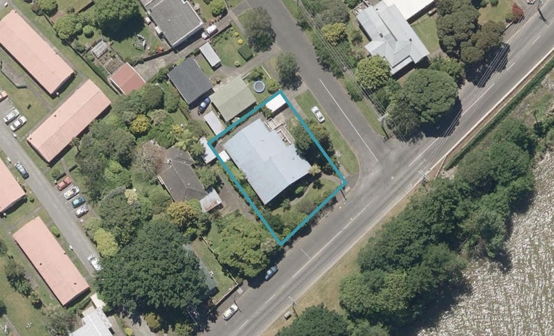 260 Somme Parade, Aramoho, Whanganui - Carousel 1