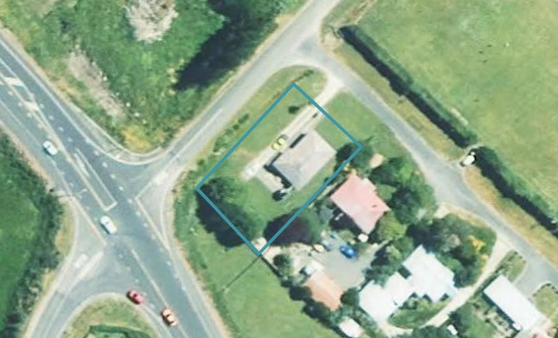 2 Severn Street, Waitōtara, Whanganui - Carousel 1
