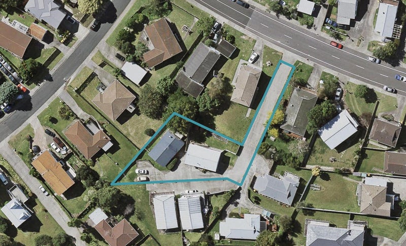 2/67 Trias Road, Tōtara Vale, Auckland - Carousel 1