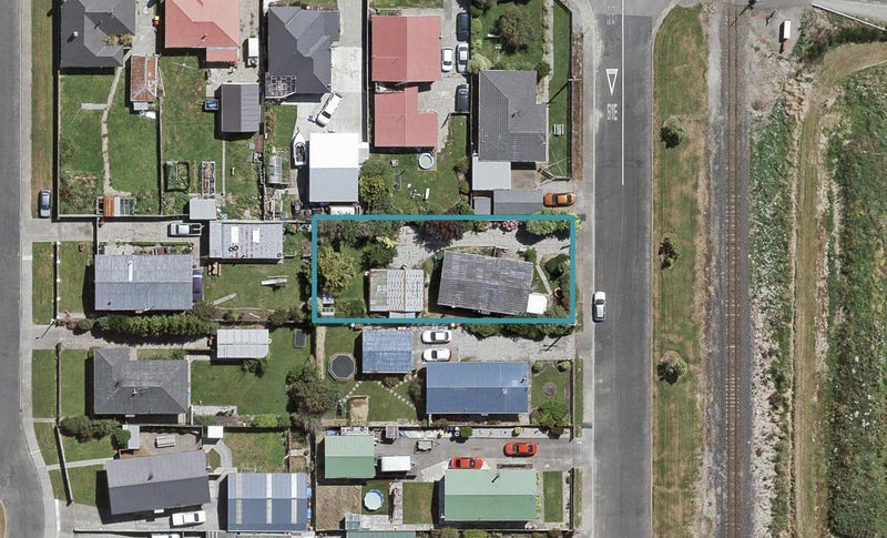 10 Drury Lane, Grasmere, Invercargill - Carousel 1