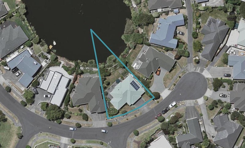 33 Lorna Irene Drive, Raumati South, Paraparaumu - Carousel 1