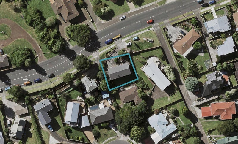 89 Redoubt Road, Goodwood Heights, Auckland - Carousel 1