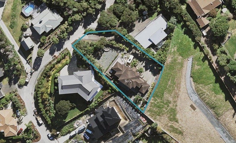 13 Treetops Way, Bayview, Auckland - Carousel 1