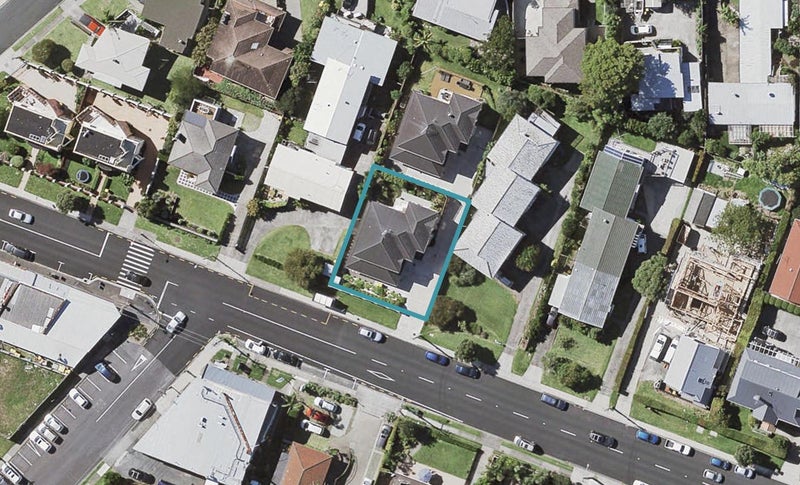 49 East Coast Road, Milford, Auckland - Carousel 1