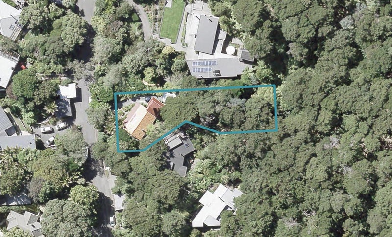 3 Huia Road, Days Bay, Lower Hutt - Carousel 1