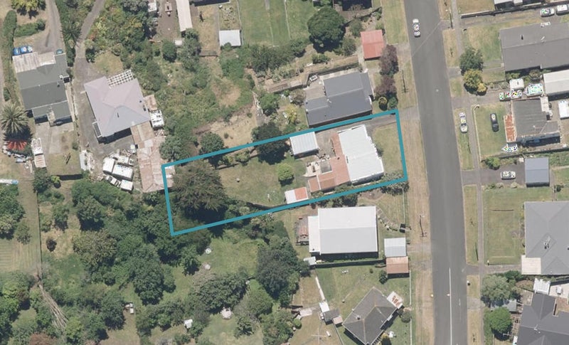 5 Collins Street, Gonville, Whanganui - Carousel 1