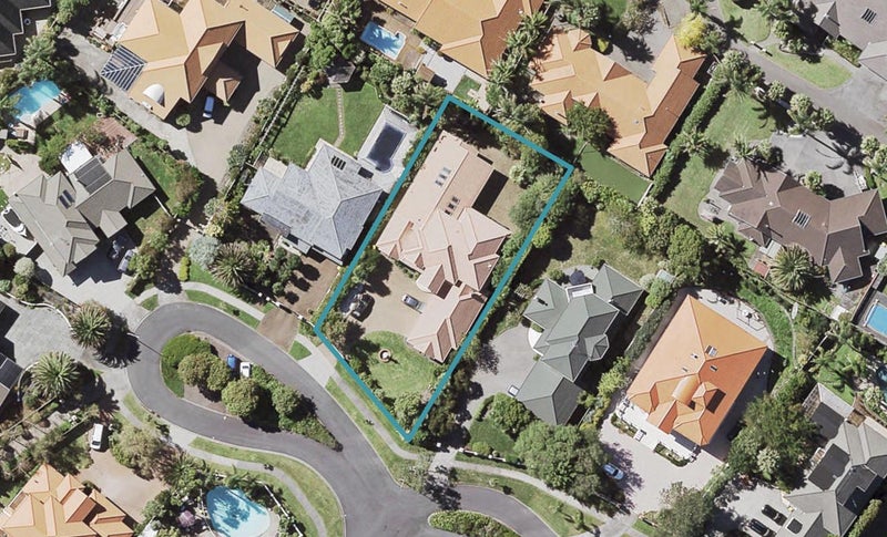 22 Del Mar Court, Shamrock Park, Auckland - Carousel 1
