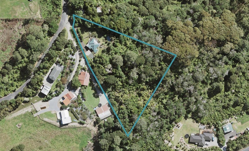 46 Christian Road, Swanson, Auckland - Carousel 1