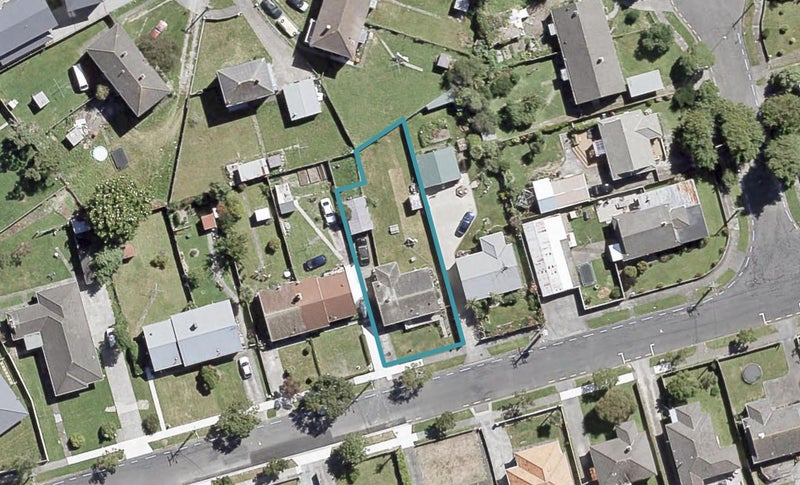 22 Gibson Crescent, Naenae, Lower Hutt - Carousel 1