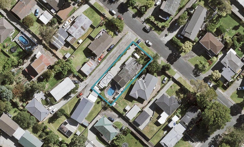 12 Longreach Drive, Sunnyvale, Auckland - Carousel 1