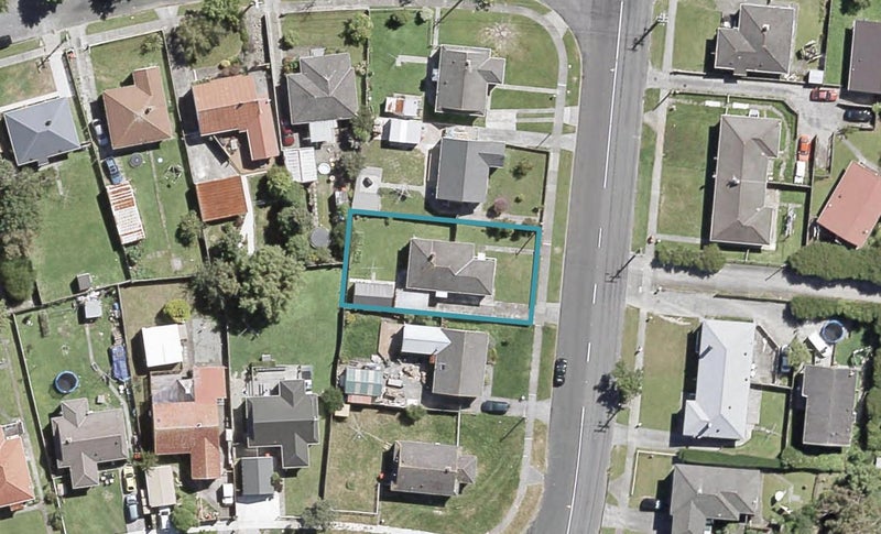 145 Waddington Drive, Naenae, Lower Hutt - Carousel 1