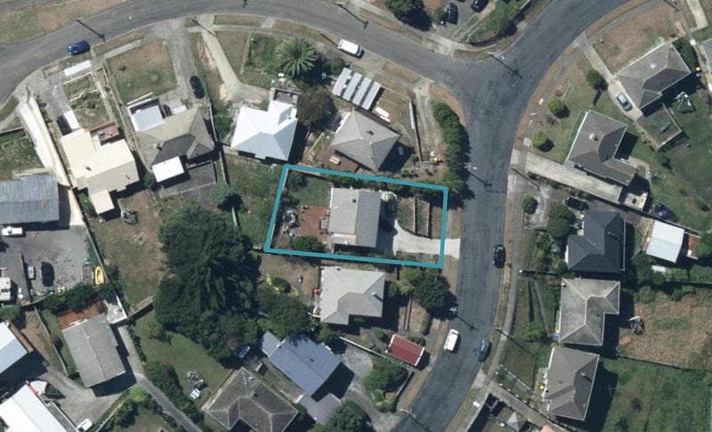 81 Kotuku Street, Elsdon, Porirua - Carousel 1