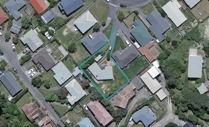 21 Turville Crescent, Newlands, Wellington - Carousel 1