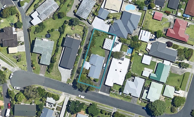 9 Pamela Place, Otumoetai, Tauranga - Carousel 1