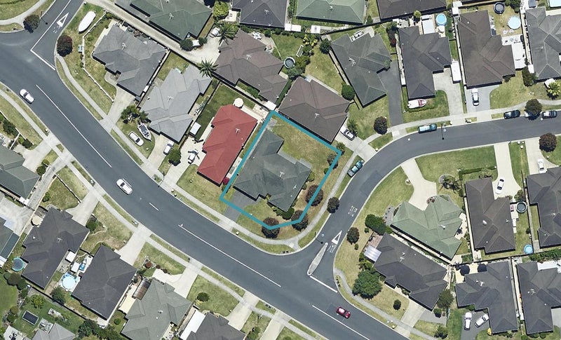 711 Gloucester Road, Papamoa Beach, Papamoa - Carousel 1