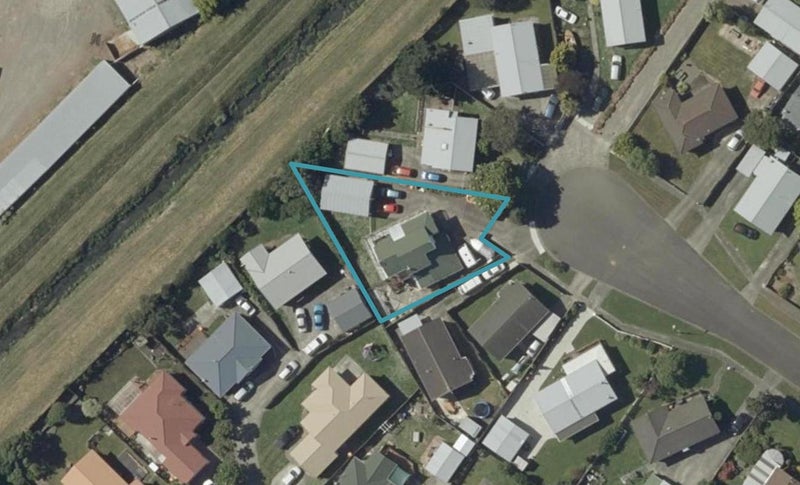 21 Cedar Grove, Highbury, Palmerston North - Carousel 1