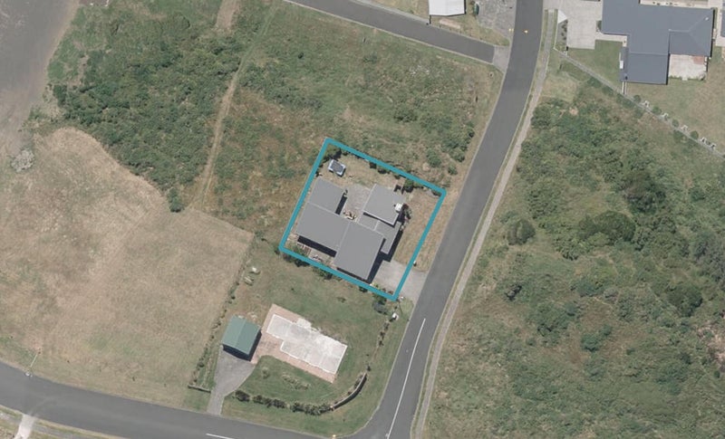 3 Golf Vue Place, Castlecliff, Whanganui - Carousel 1