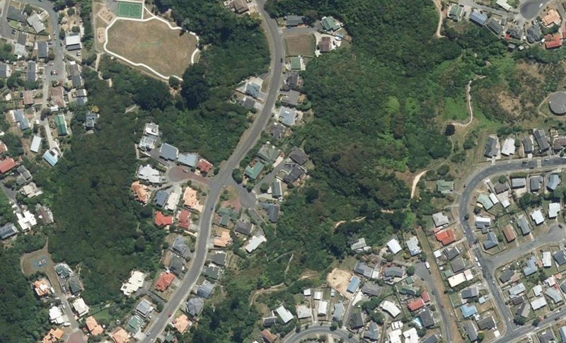 7 Iona Place, Papakowhai, Porirua - Carousel 1