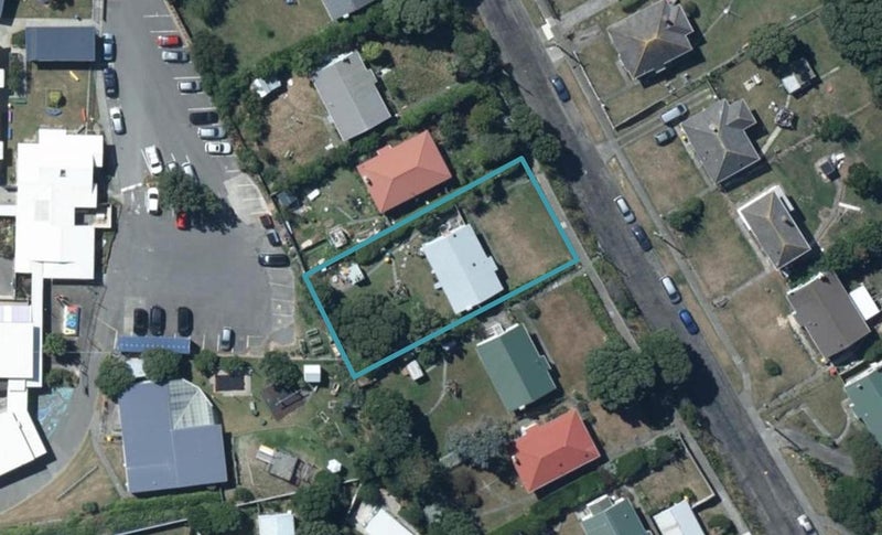 16 Waiuta Street, Titahi Bay, Porirua - Carousel 1