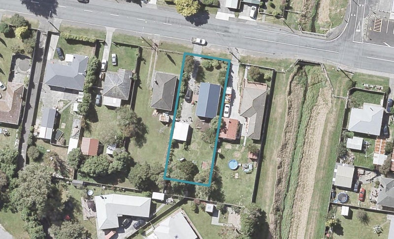 18 Norfolk Street, Wainuiomata, Lower Hutt - Carousel 1